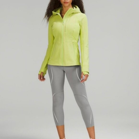 Nwot Lululemon Base Pace HR crop 23” Reflective size 0 - Picture 2 of 10